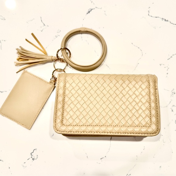 Bebe Cream Crossbody Bag with Gold Chain, Credit Card Case and Wristlet NWT - Picture 9 of 15